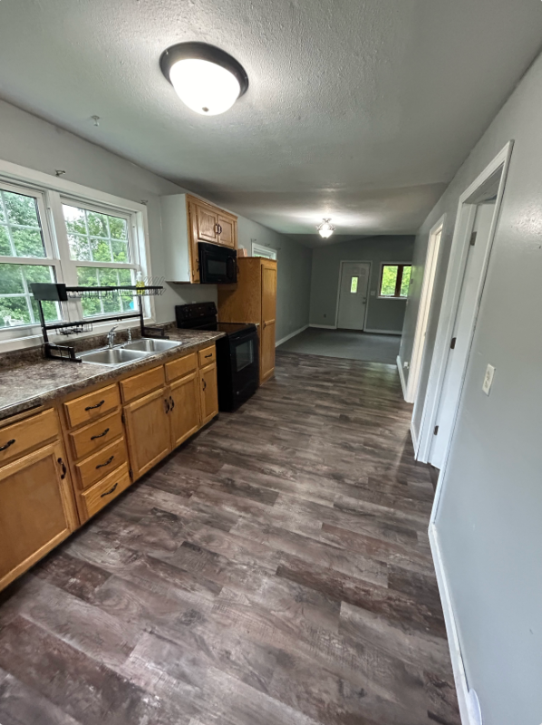 627 Gleason Ave N - Photo 2 of 8