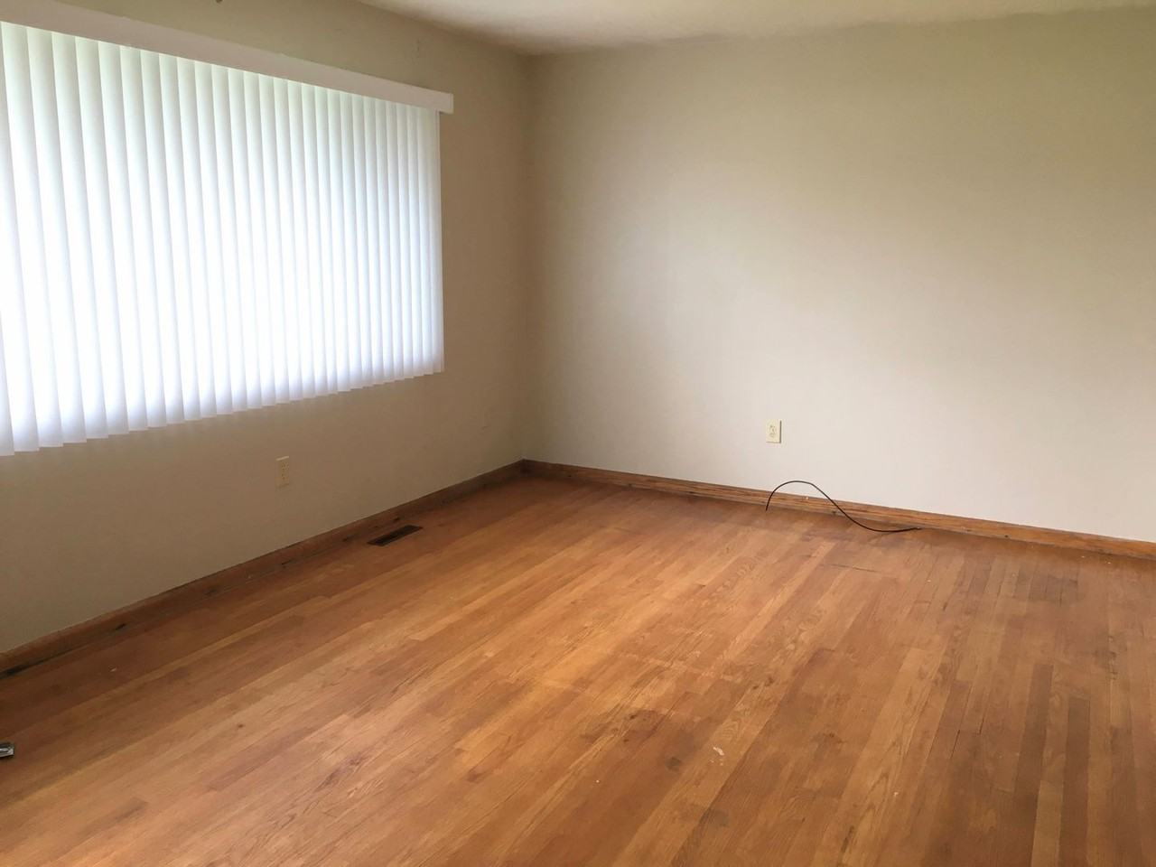 1511 Bel Del Ct - Photo 2 of 6