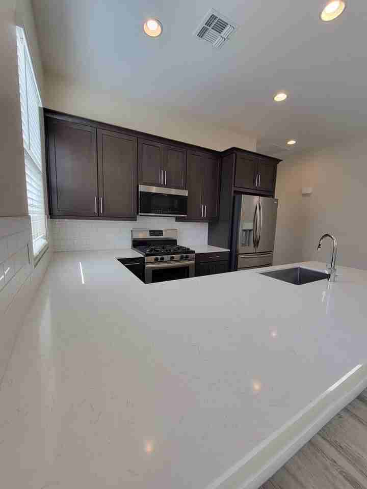 2333 E Kelly Dr - Photo 5 of 25