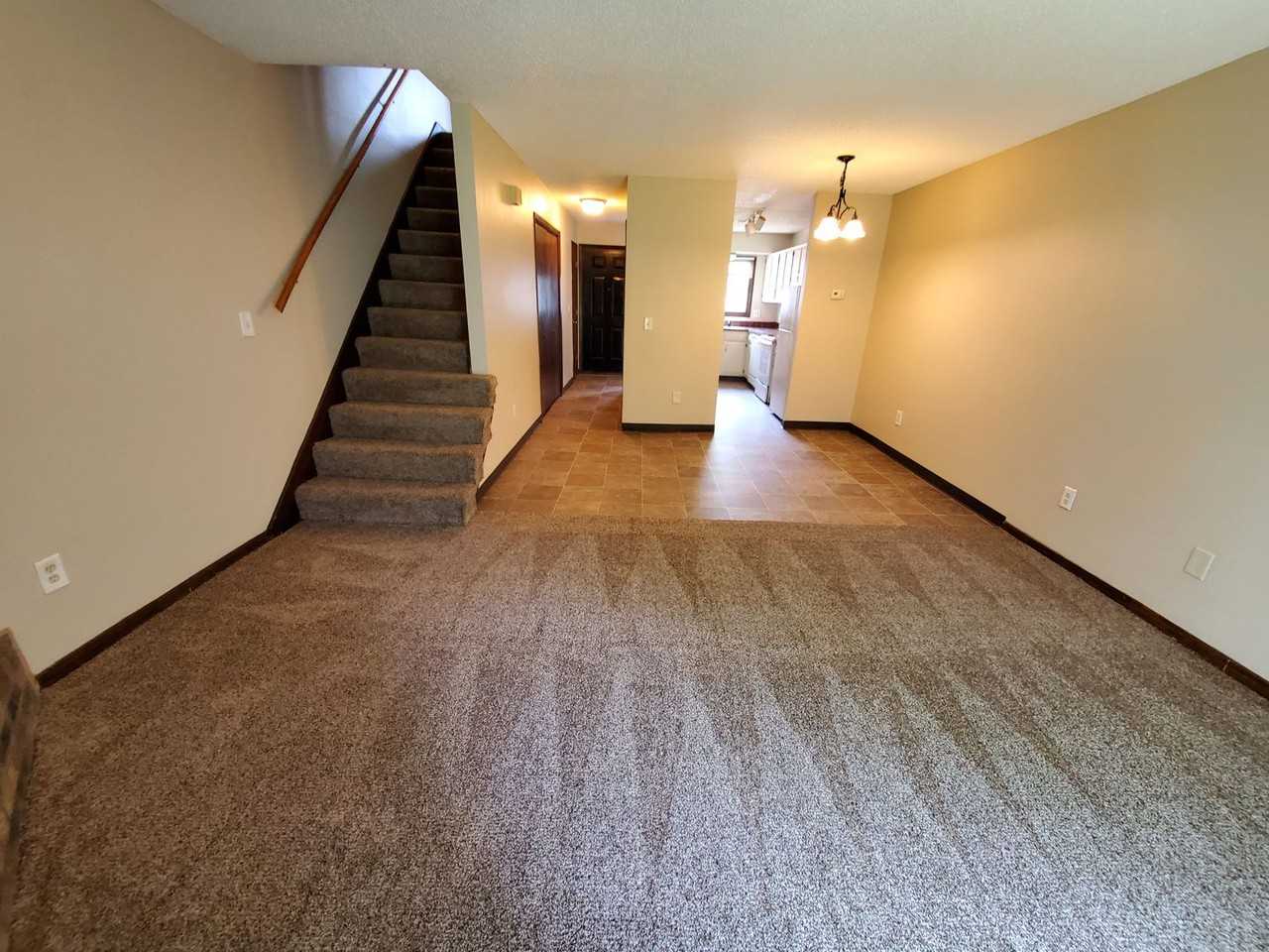 3006 Se 20th St - Photo 2 of 29