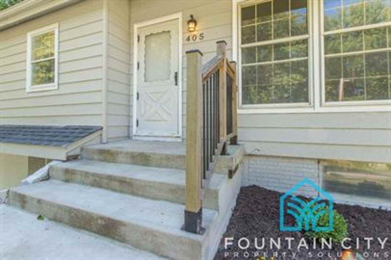 405 Hooke St - Photo 2 of 24