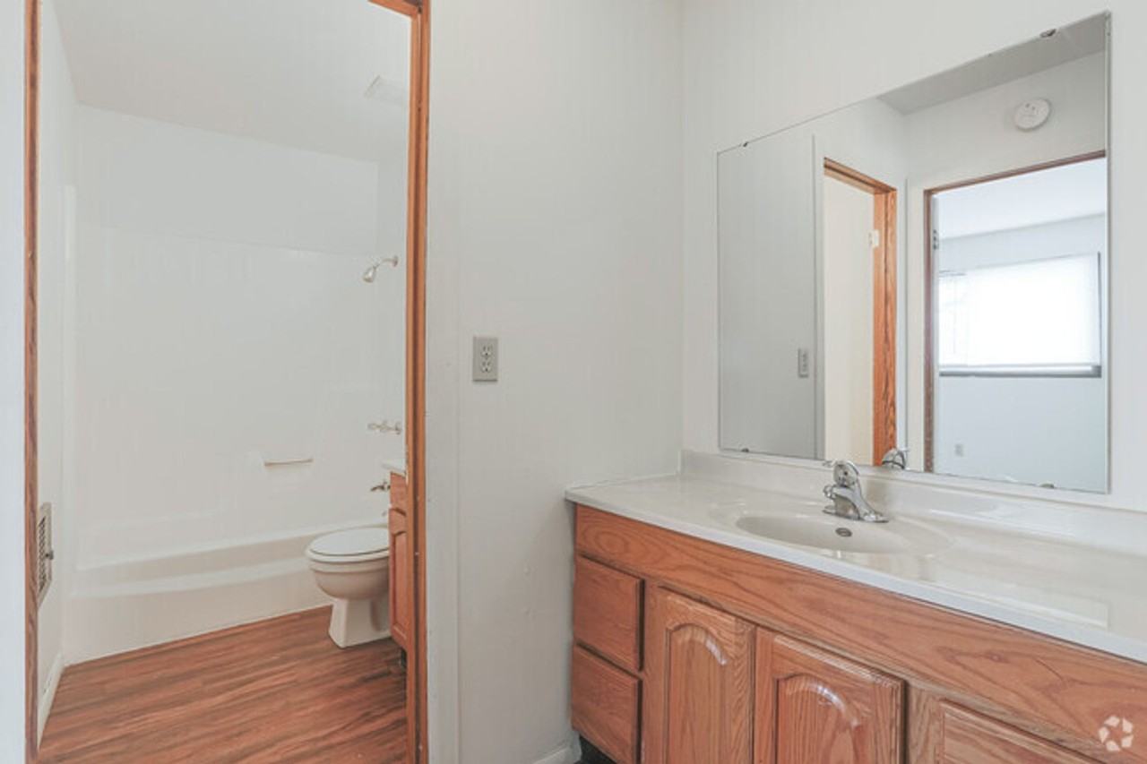 Hillview Apartments - Photo 3 of 22