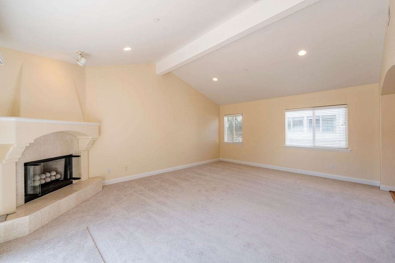 2213 Carnegie Ln - Photo 7 of 41