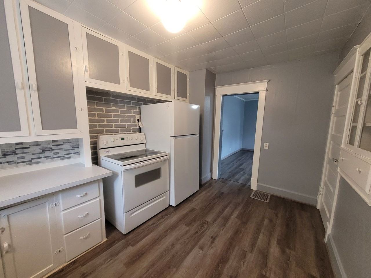 2915 Des Moines St - Photo 2 of 23