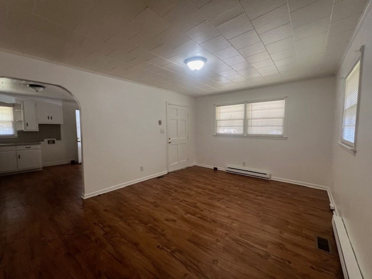 5119 Higgins St - Photo 2 of 13