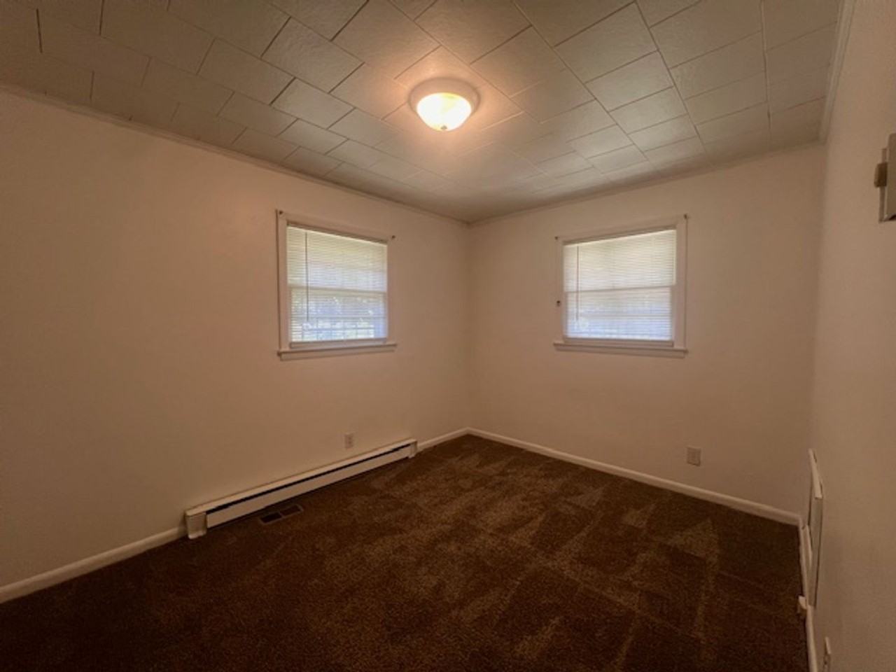 5119 Higgins St - Photo 7 of 13