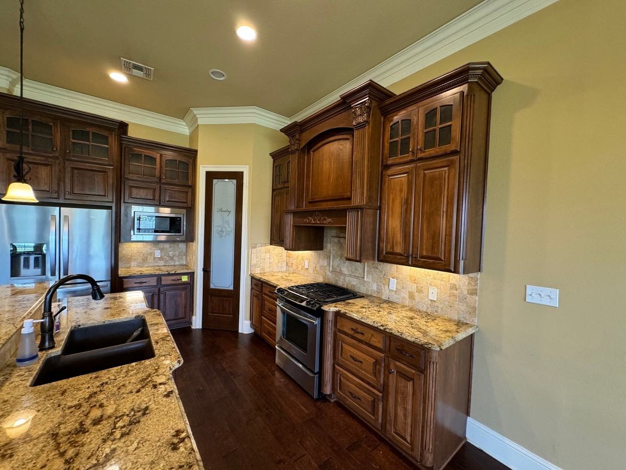 101 St Andrews Ln - Photo 2 of 31