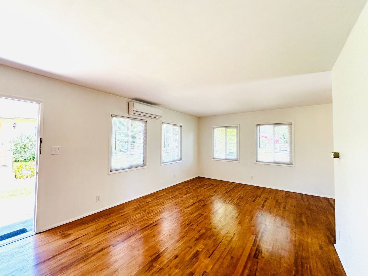 3918 Legion Ln - Photo 2 of 11