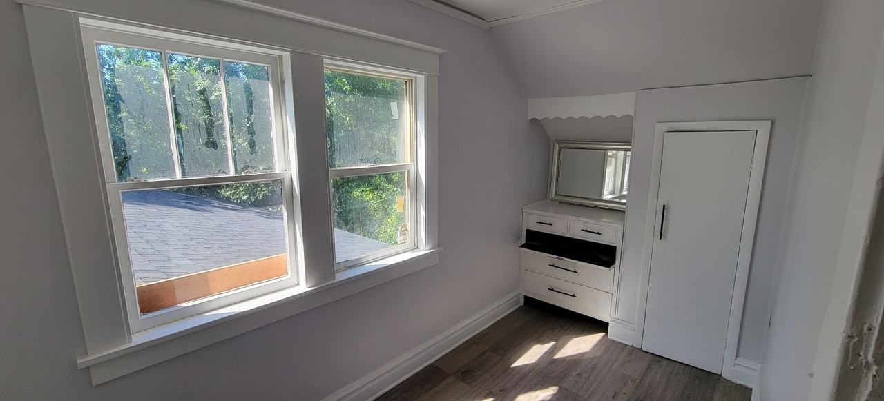 5612 Main St - Photo 2 of 28