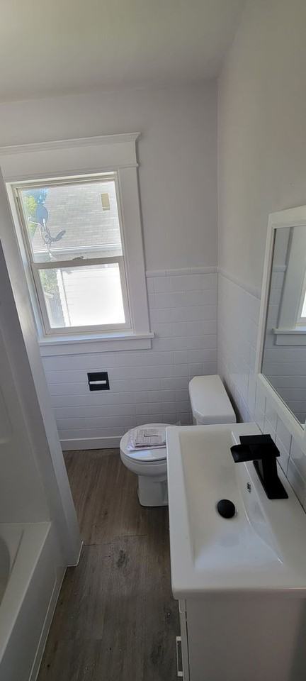 5612 Main St - Photo 7 of 28