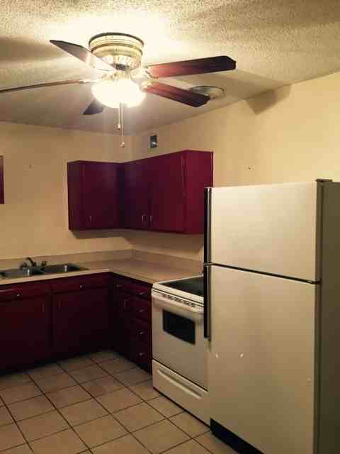 108 Colorado Dr - Photo 5 of 17