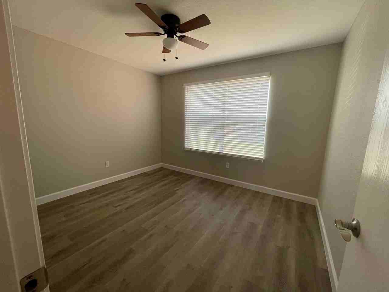 531 531 Cantebury Park Lane - 531 Cantebury Park Lane - Photo 2 of 9