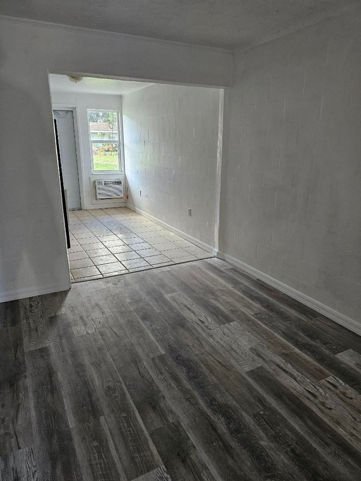 14 W Herrick Dr - Photo 4 of 7