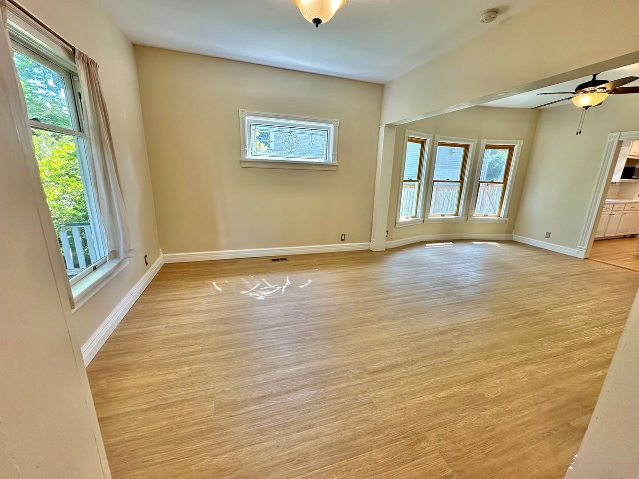 5717 Kirkwood Pl N - Photo 3 of 36