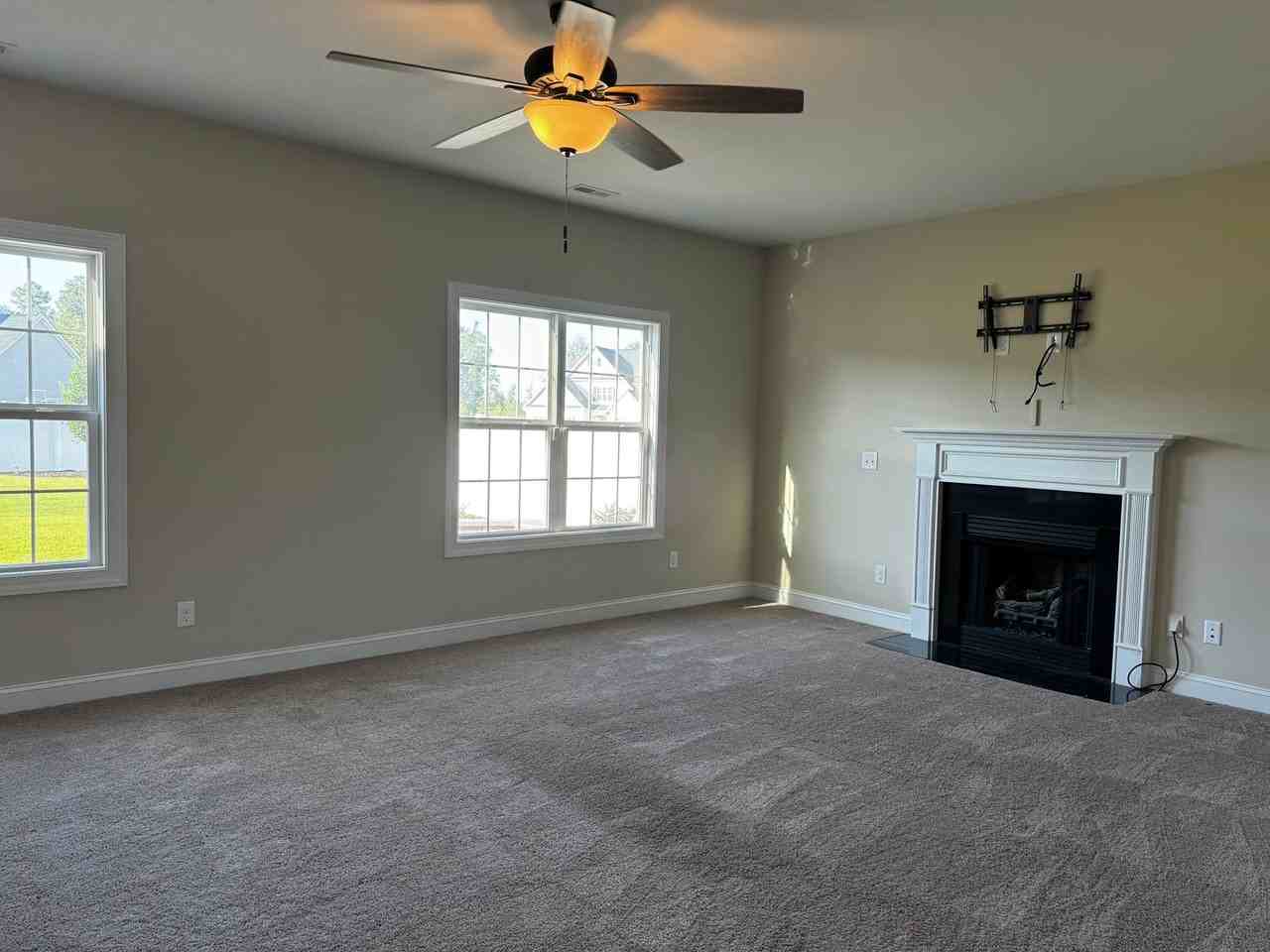 1002 Kingfish Way - Photo 4 of 32