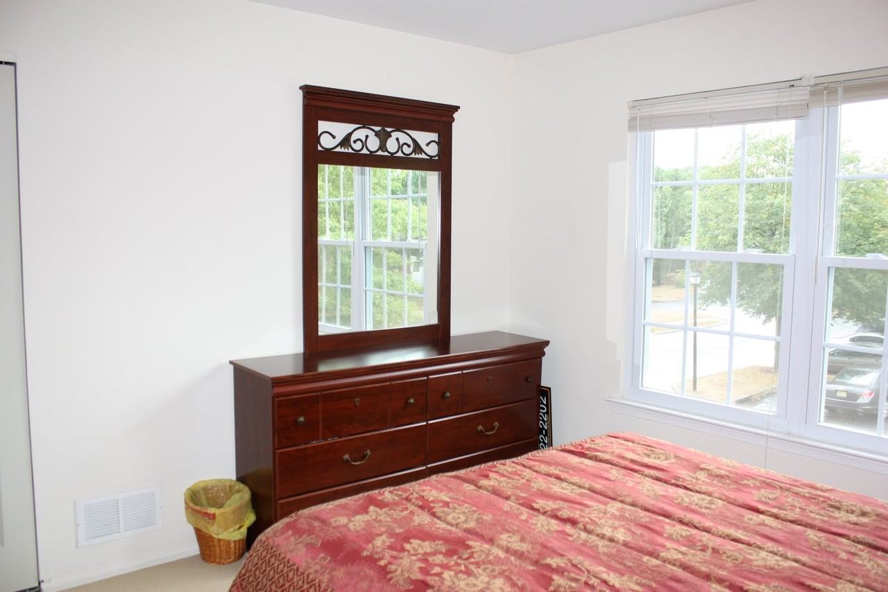 44 Whitby Cir #44 - Photo 2 of 18