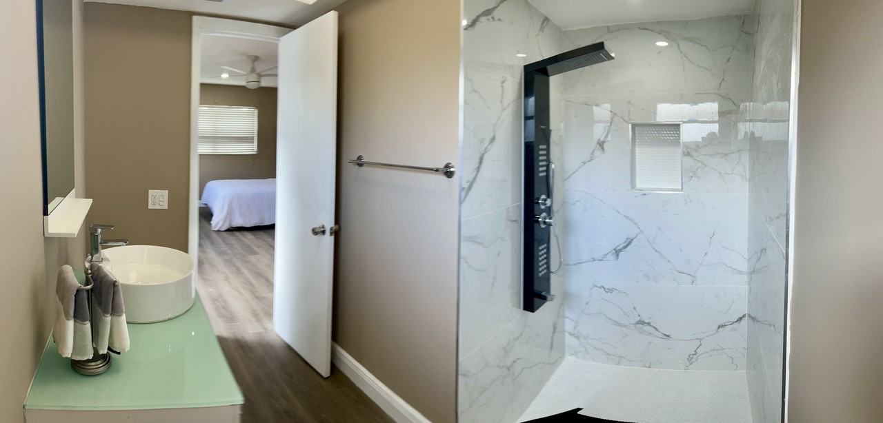 880 Nw 72nd Ter #2 - Photo 5 of 7