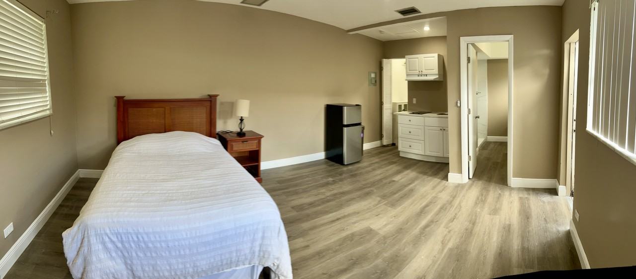 880 Nw 72nd Ter #2 - Photo 4 of 7