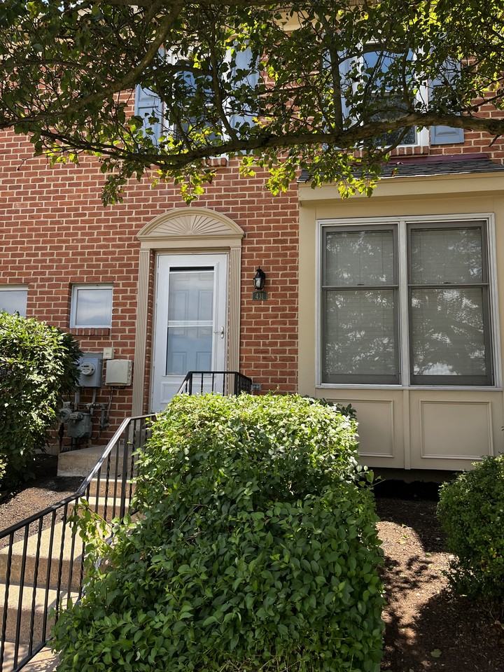 431 Oakmont Ct #431 - Photo 3 of 38