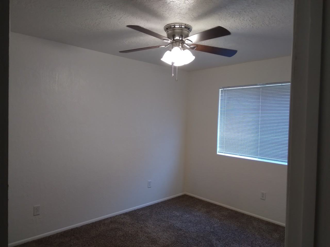 625 Jackson Ave #C - Photo 4 of 7