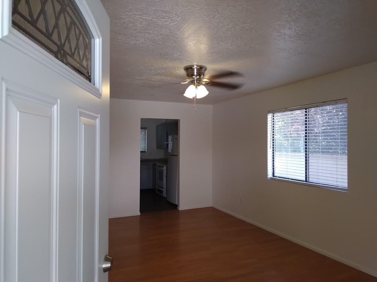 625 Jackson Ave #C - Photo 5 of 7