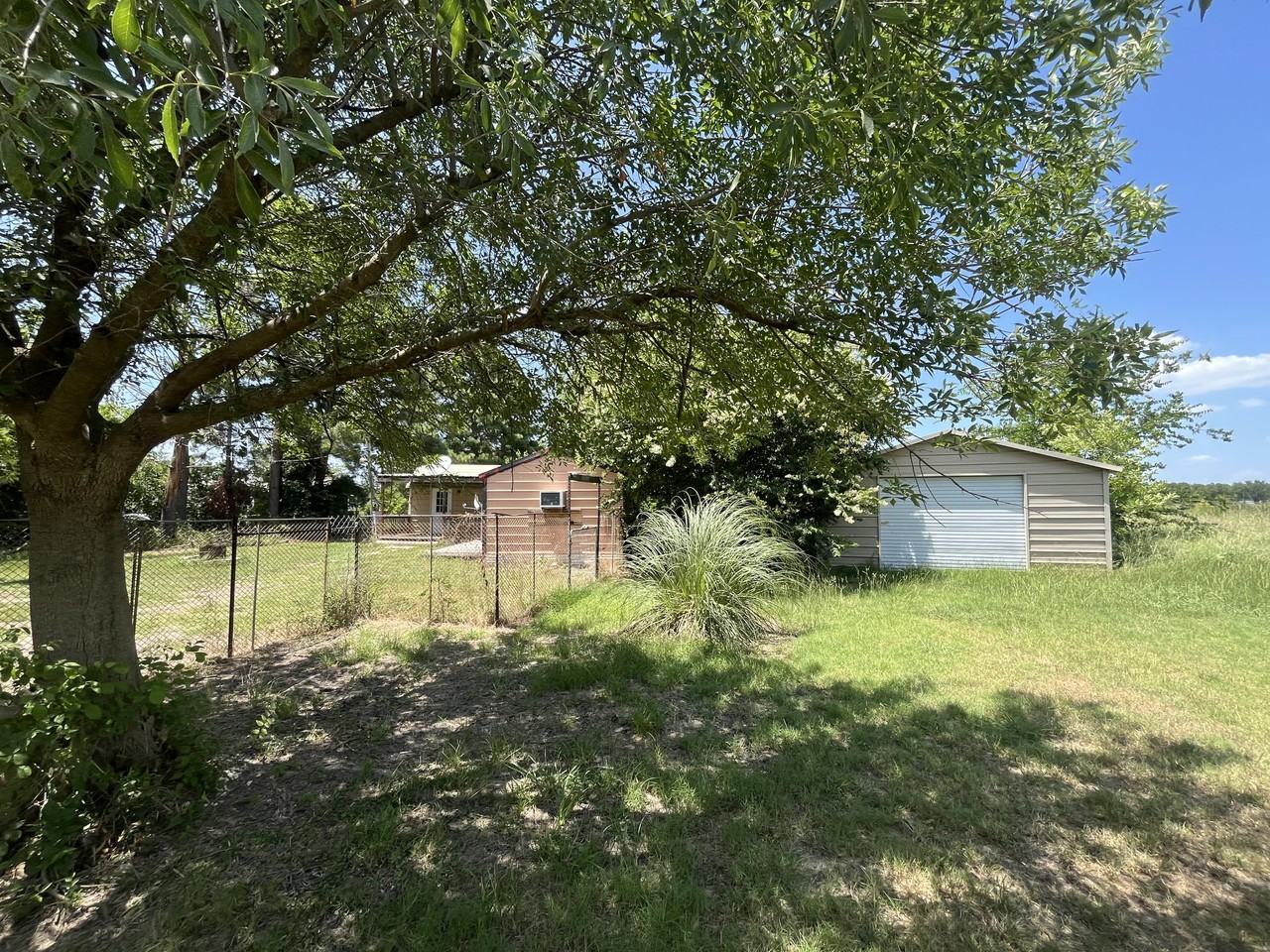 1478 County Road 3630 - Photo 3 of 16