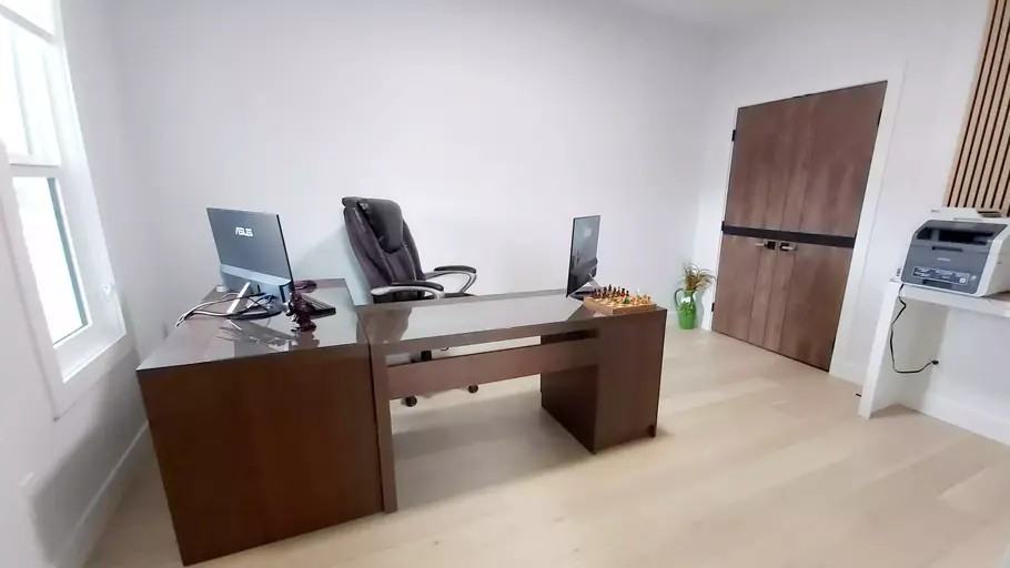 1395 155 St Sw - Photo 3 of 4