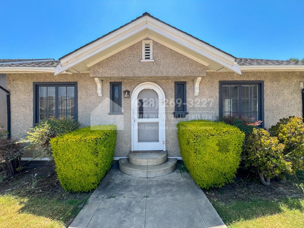 875 Villa Ave - Photo 2 of 33