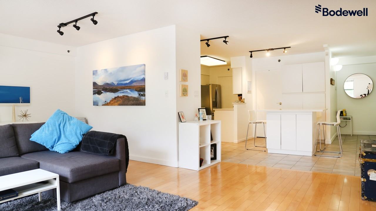 Pacifica - Photo 3 of 17