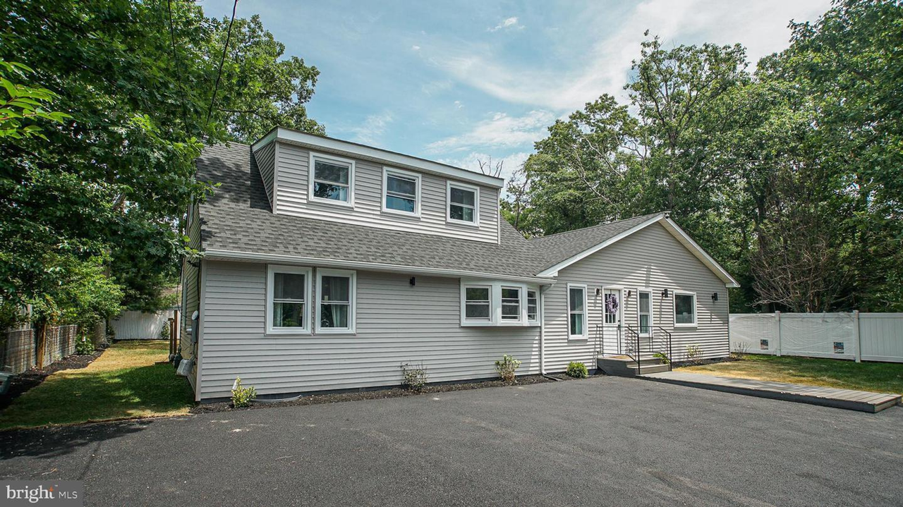 39 Filbert Ave - Photo 2 of 22