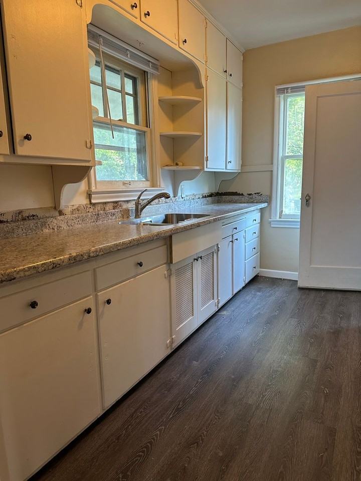 744 Wallgate Ave - Photo 4 of 10
