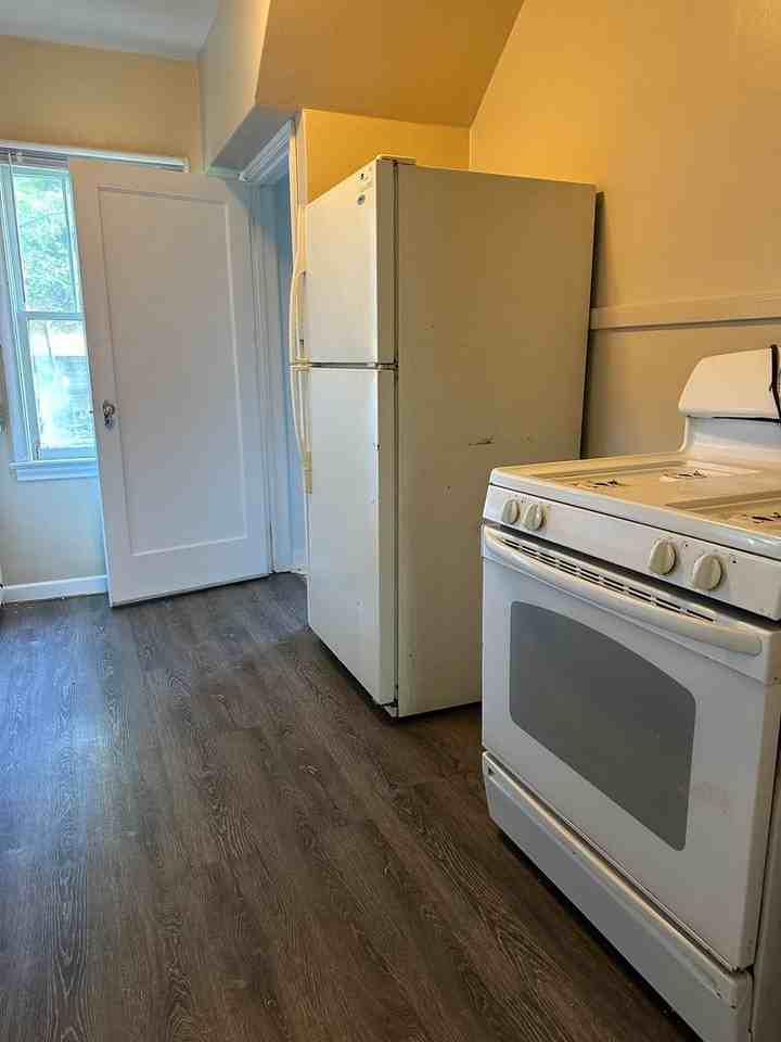 744 Wallgate Ave - Photo 5 of 10