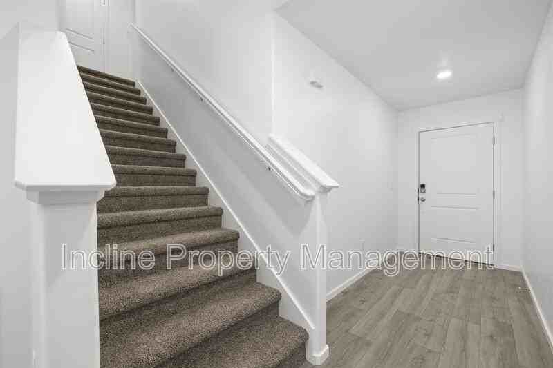 949 E Parley Dr - Photo 3 of 22