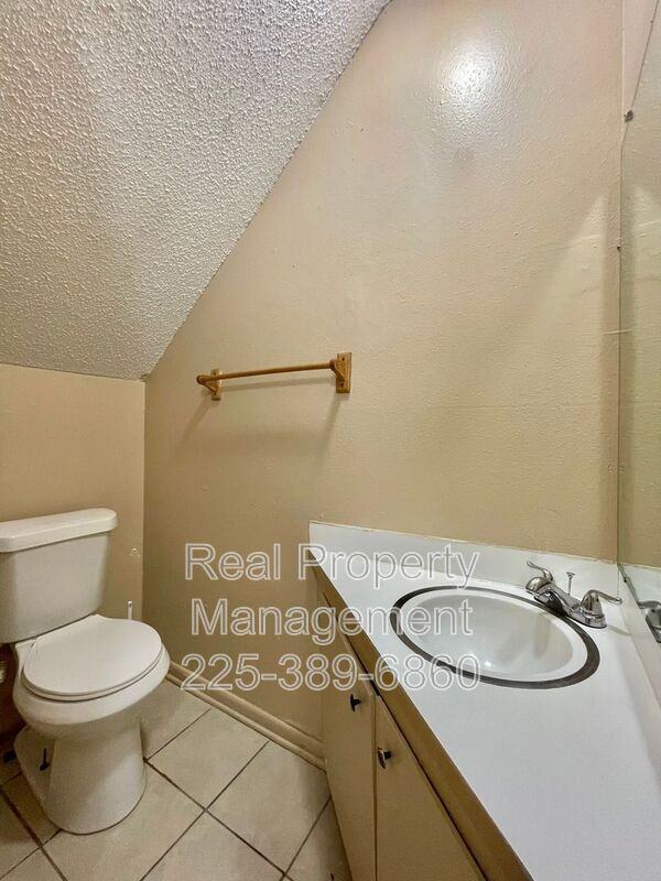 10952 Cherry Hill Ave #4 - Photo 4 of 13