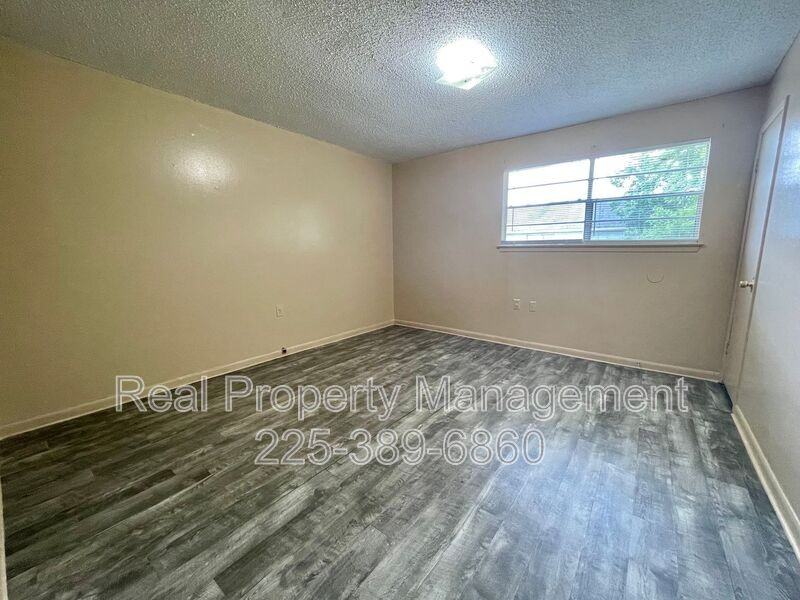 10952 Cherry Hill Ave #4 - Photo 7 of 13