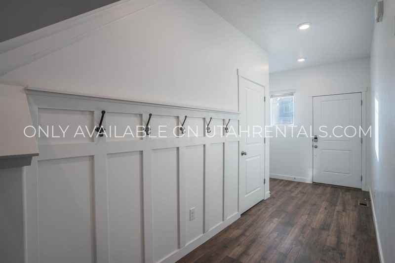 578 N Sugar Beet Dr - Photo 5 of 26