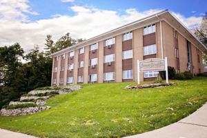 featured image of 207 W Washington St