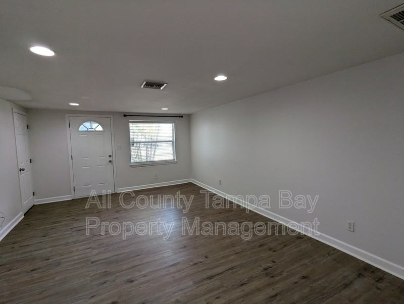 3146 Downing St #B - Photo 4 of 23