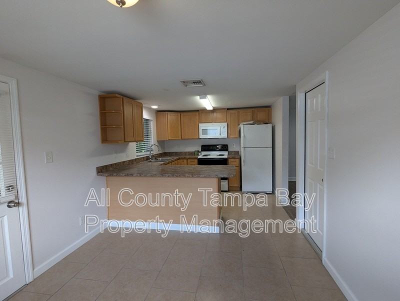 3146 Downing St #B - Photo 6 of 23