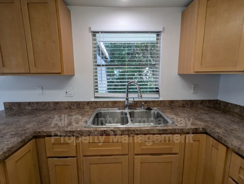 3146 Downing St #B - Photo 7 of 23