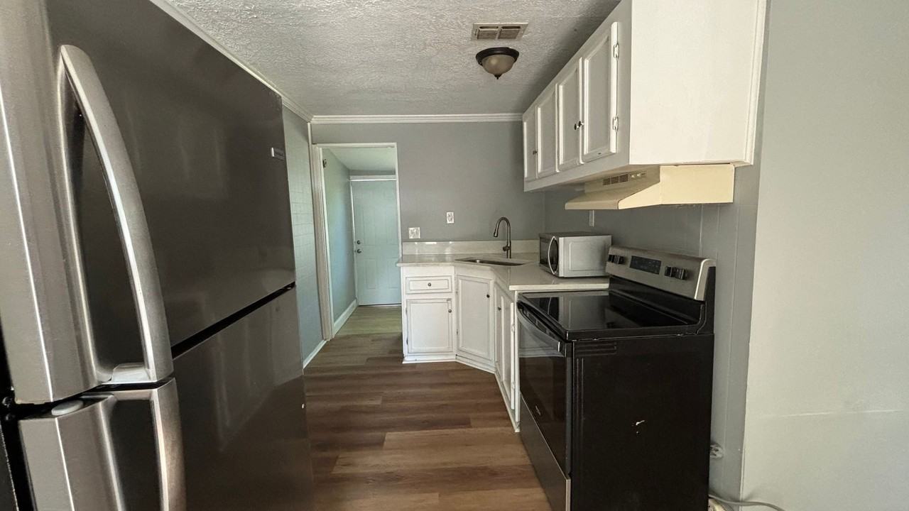 1902 Louise Ave Units A, B, C & D, Panama City, FL 32405 - Photo 3 of 9