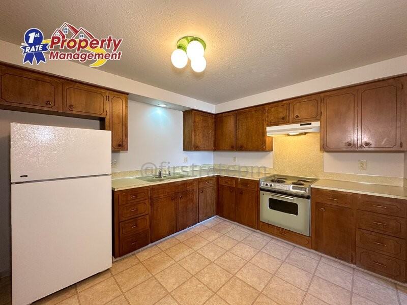 5575 W Franklin Rd #5 - Photo 5 of 19