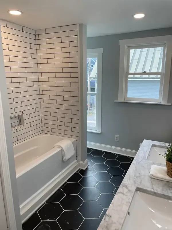 176 E 2nd Ave - Photo 5 of 6