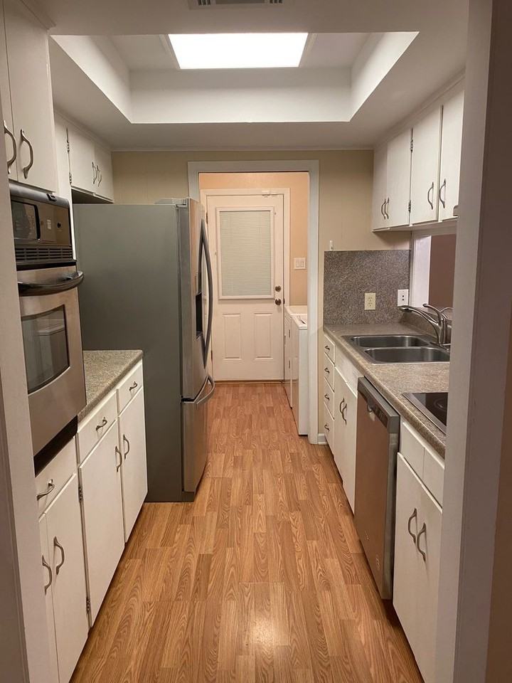 1940 Potwin Dr - Photo 5 of 23