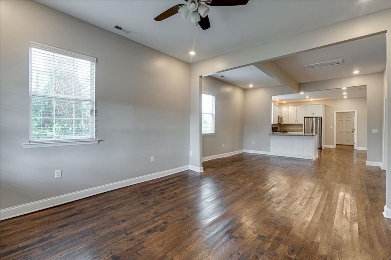 2425 Chamberlain Ave - Photo 5 of 20