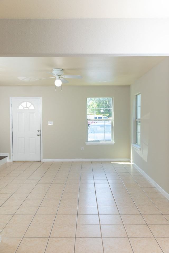 Duplex For Lease - Photo 5 of 47