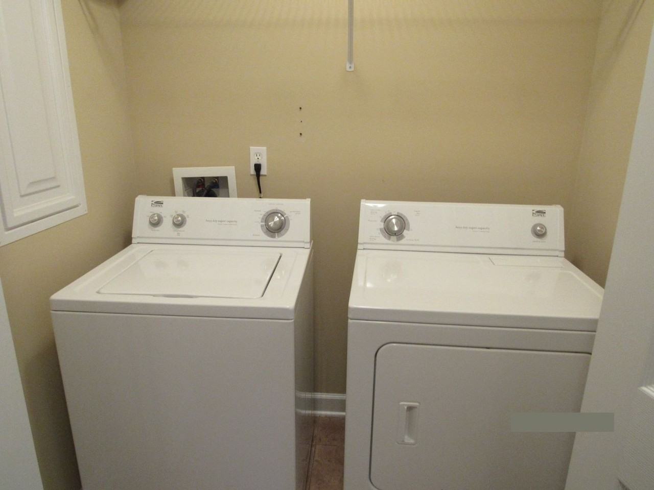 106 Cody Dr - Photo 4 of 11