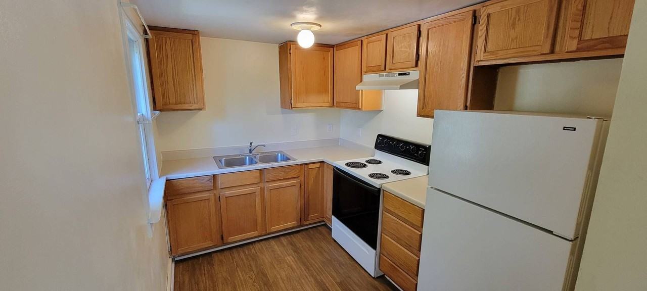 1010 3rd Ave - Photo 3 of 20