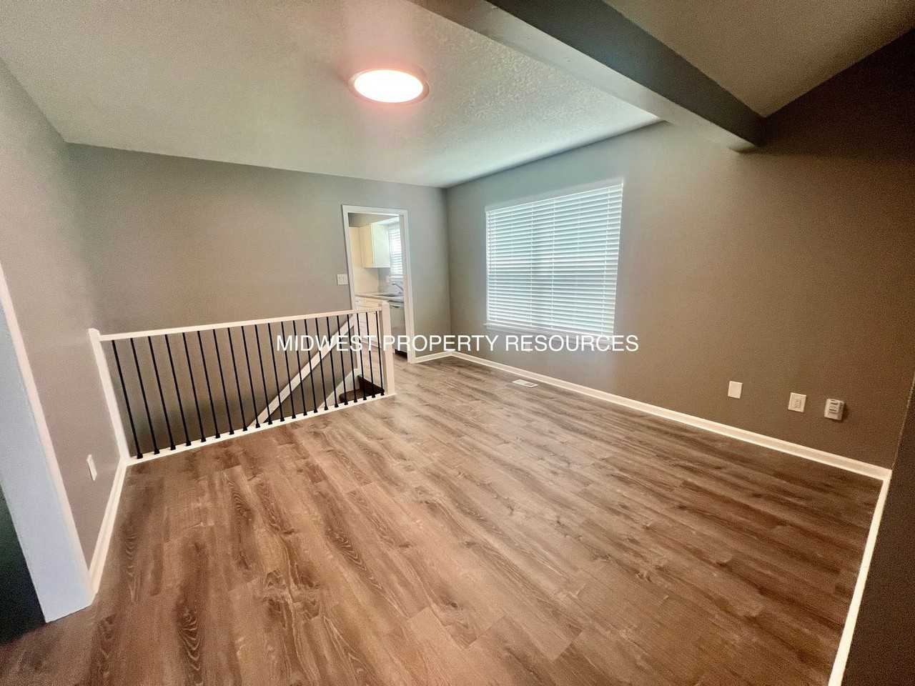 205 Nw Market Pl #A - Photo 6 of 19