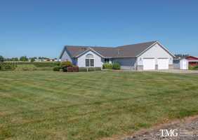 featured image of 28010 Northeast 10th Avenue